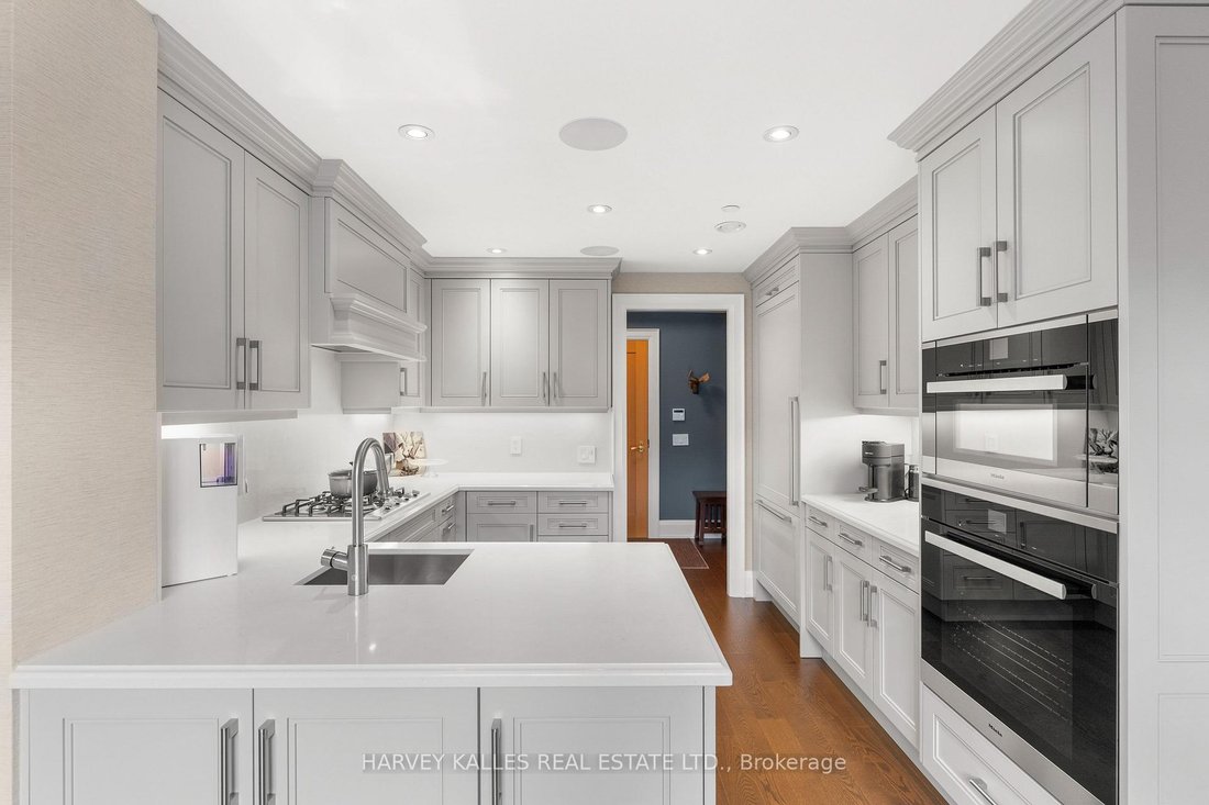 Condo in Toronto, Ontario, Canada 5 - 18945180