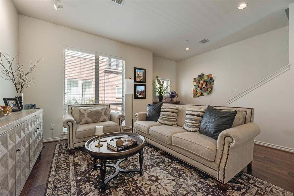 Condo in Dallas, Texas, United States 5 - 18943627