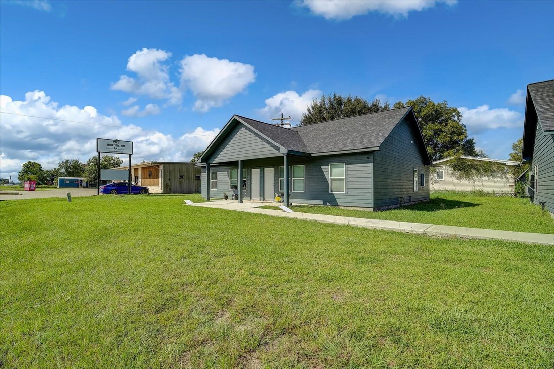 Anahuac, Texas, United States 5 - 18943507
