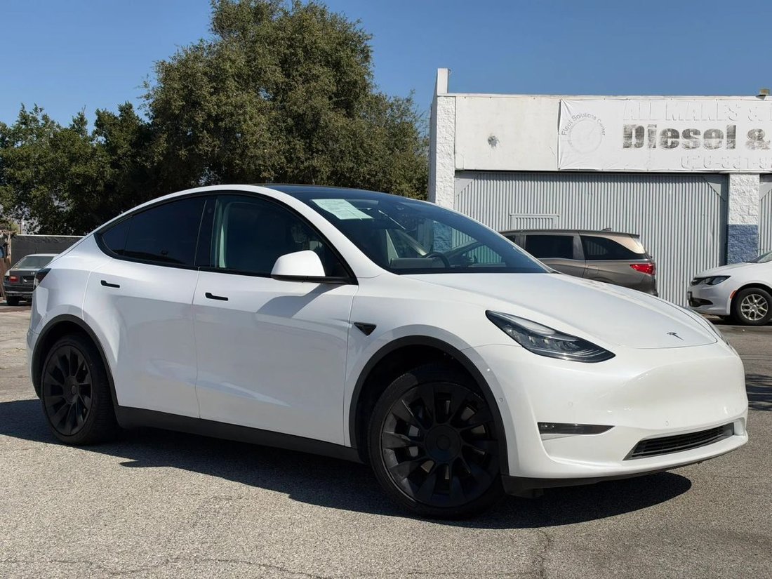 Suv in Azusa, CA, United States 1 - 18944630
