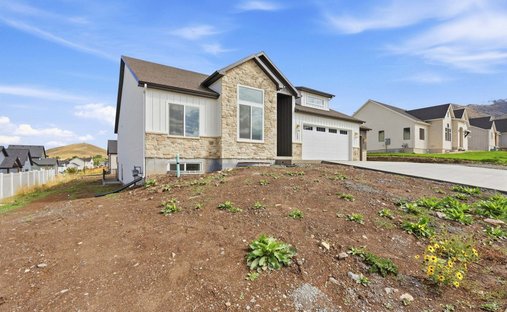 House in Hyde Park, Utah, United States 1