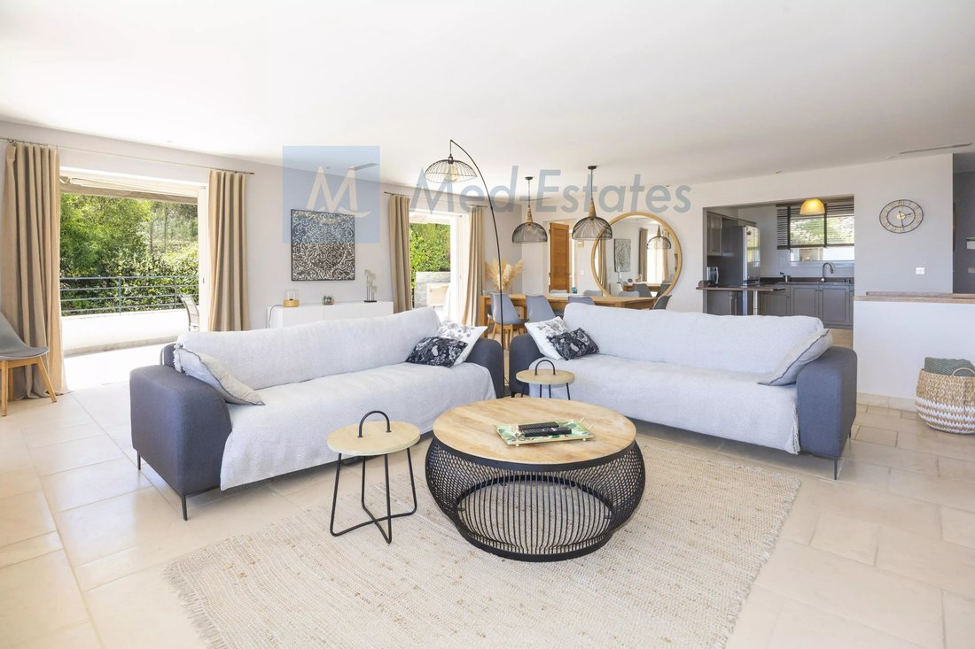 Villa in Nartelle-Noyer-Bellevue-bd des Sardinaux, Sainte-Maxime, France 4 - 18185377