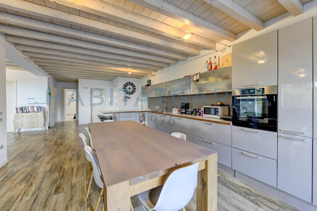 Apartment in Desenzano Centro, Desenzano del Garda, Lombardy 4 - 18945100