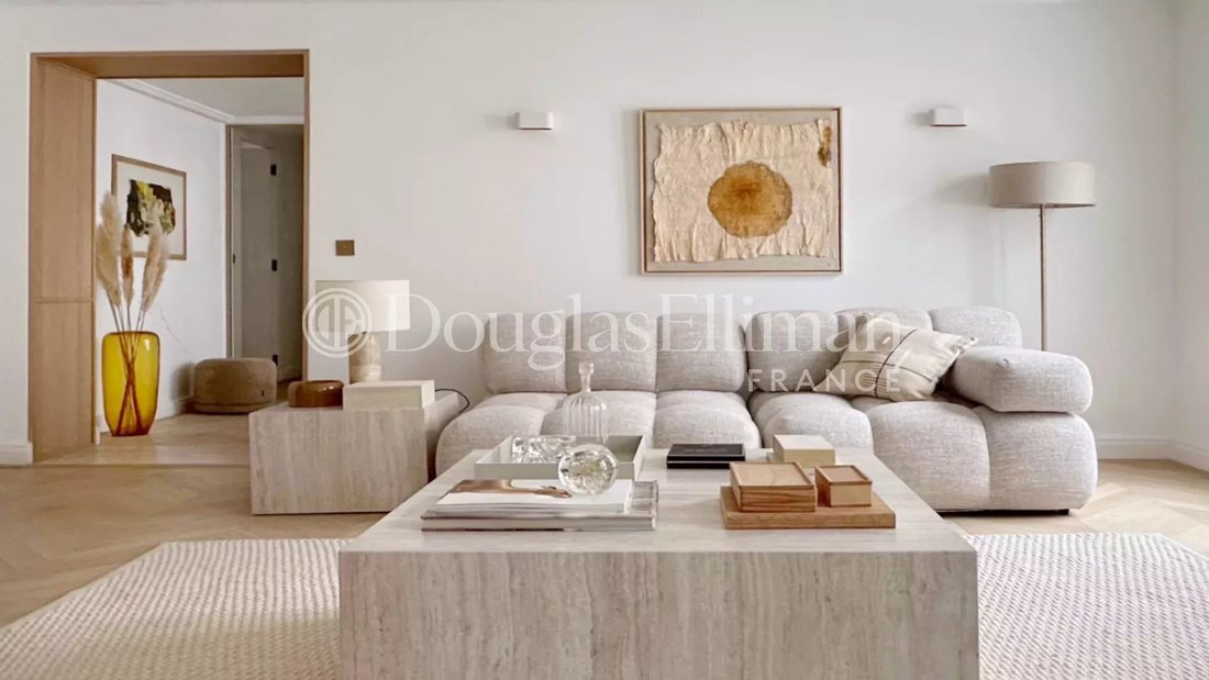 Apartment in Paris 1er Arrondissement, Paris, France 3 - 18940503