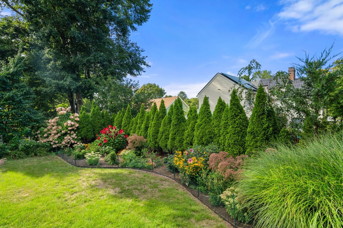 House in Newton, Massachusetts, United States 2 - 18941375