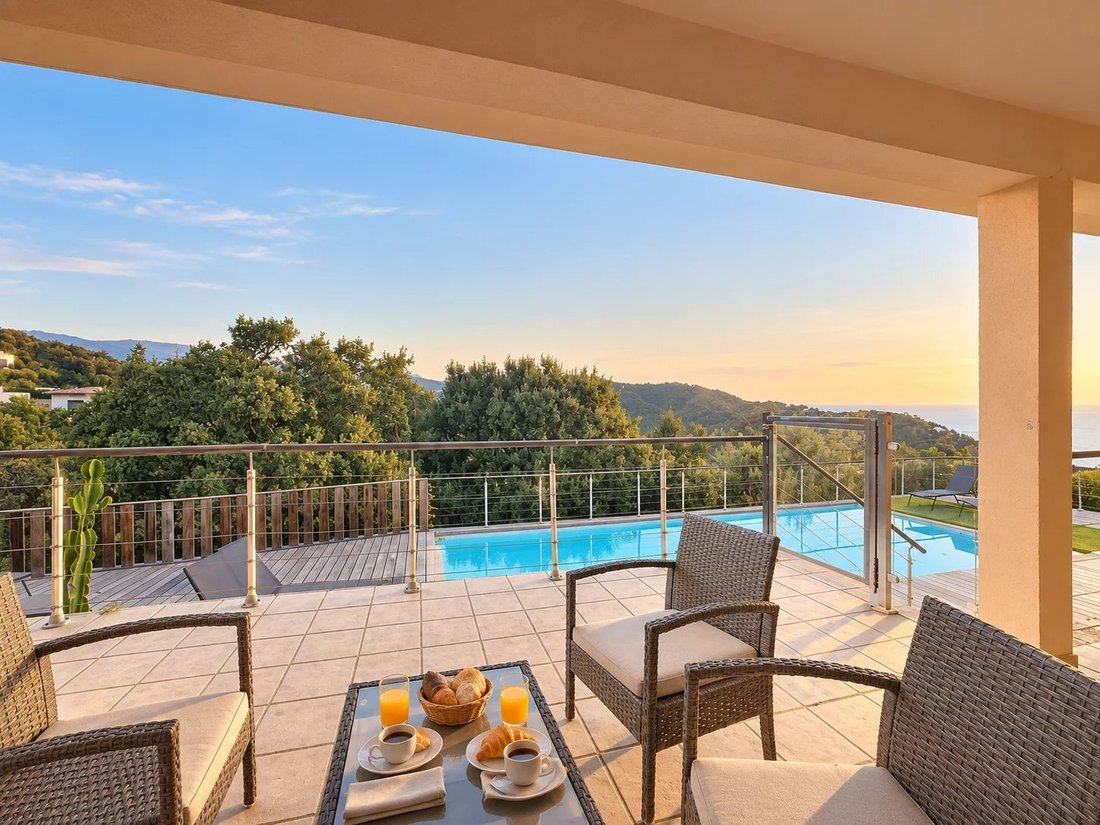 Villa in Porto-Vecchio, Corsica, France 2 - 17471356