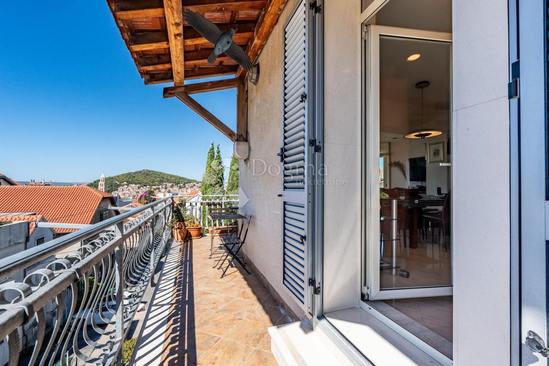 Apartment in Lucac-Manus, Split, Split-Dalmatia County 1 - 18943781