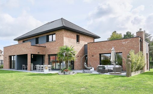 House in Aubers, Hauts-de-France, France 1