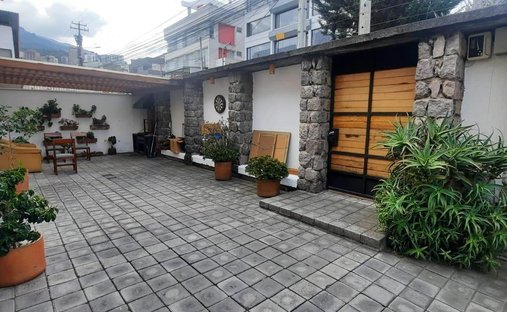 Land in Quito, Pichincha, Ecuador 1