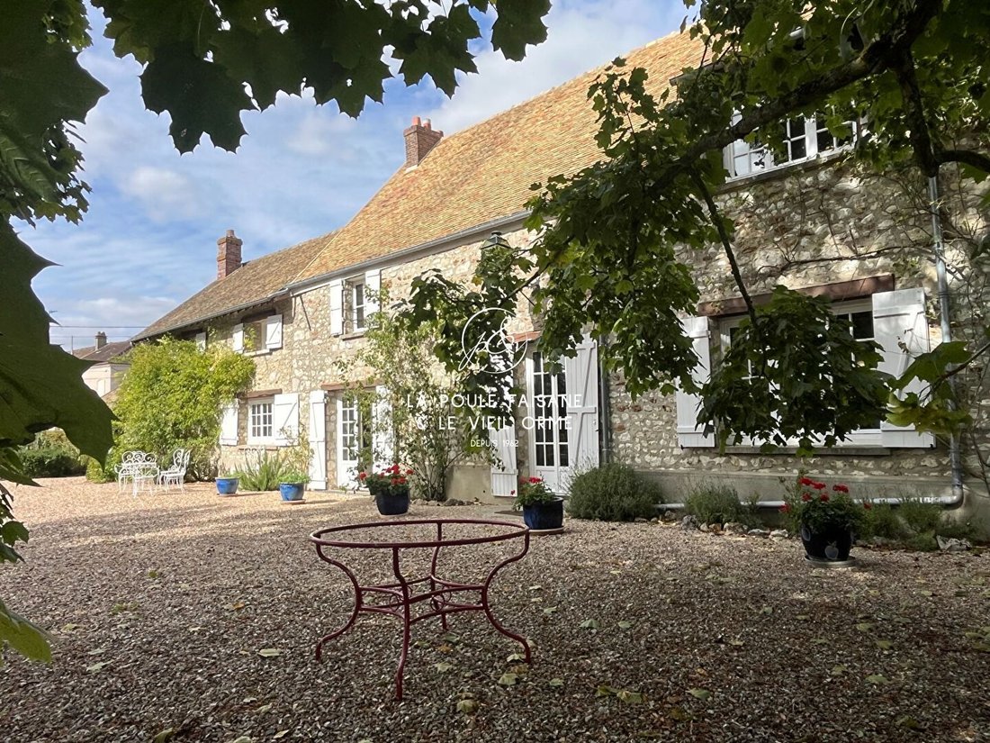House in Breval, Ile-de-France, France 2 - 18940758