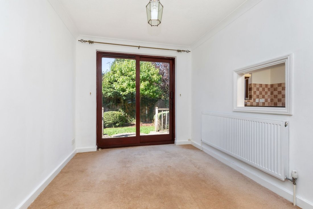 House in Fivensgreen, Horsham, England 4 - 18940586