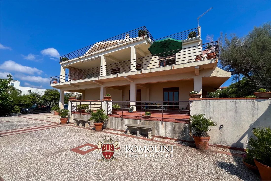 Villa in Faro-Massa-Orto Liuzzo, Messina, Sicily 3 - 18940799
