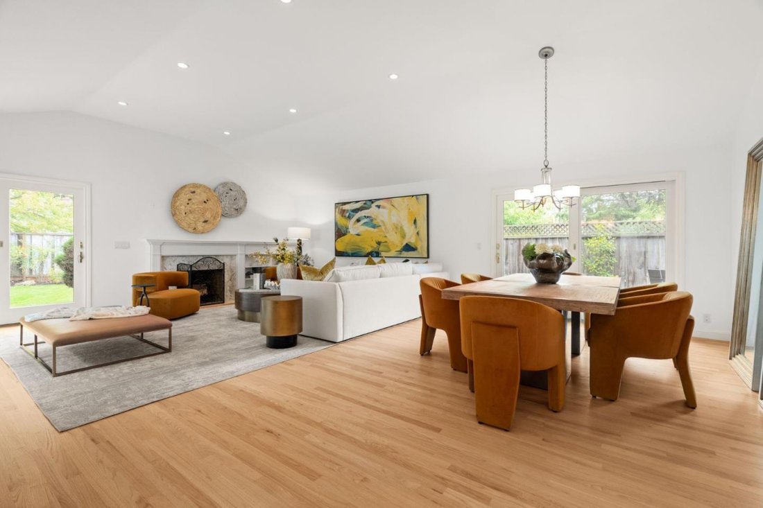 House in Los Altos Hills, California, United States 3 - 18939424