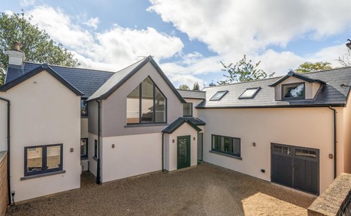 House in Pinkneys Green, England 1