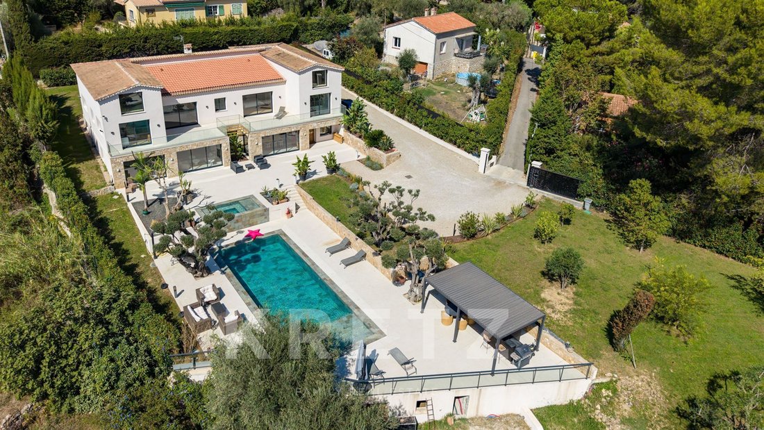 Villa in Mougins, Provence-Alpes-Côte d'Azur, France 1 - 18941005