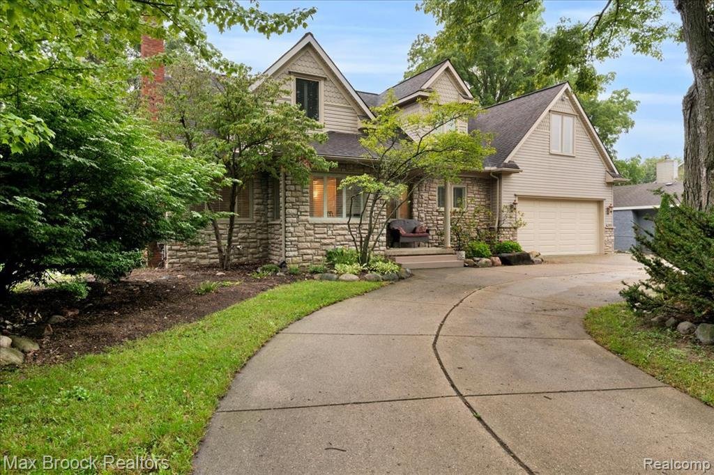 House in Farmington Hills, Michigan, United States 1 - 18939973
