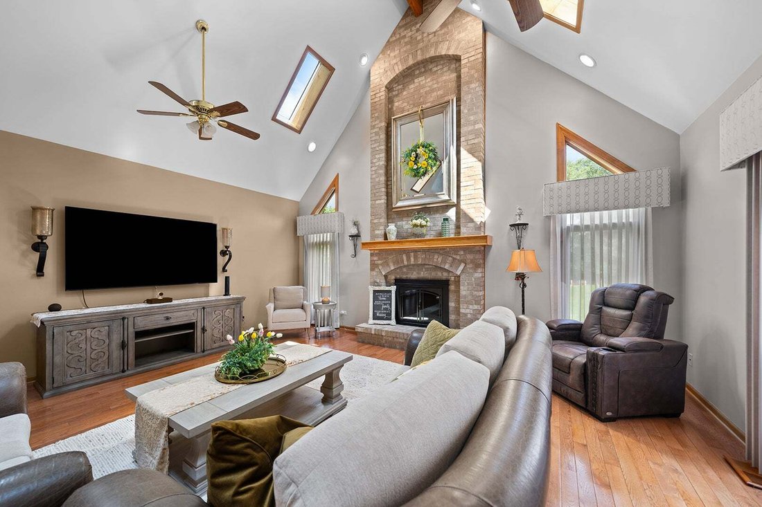 House in Wayne, Illinois, United States 2 - 18939730