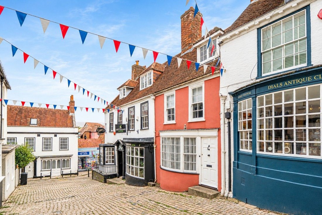 Townhouse in Lymington, England 1 - 18942335