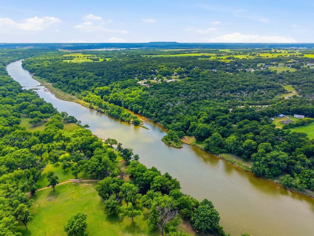 House in Granbury, Texas, United States 2 - 18939680