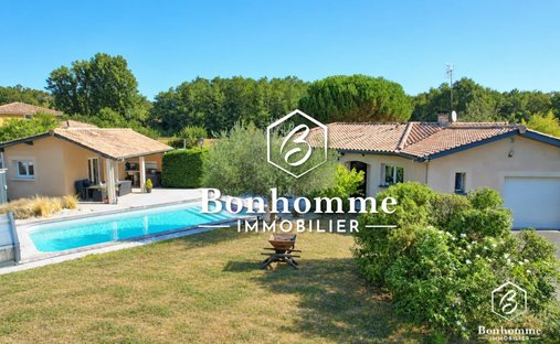 House in Saint-Morillon, Nouvelle-Aquitaine, France 1