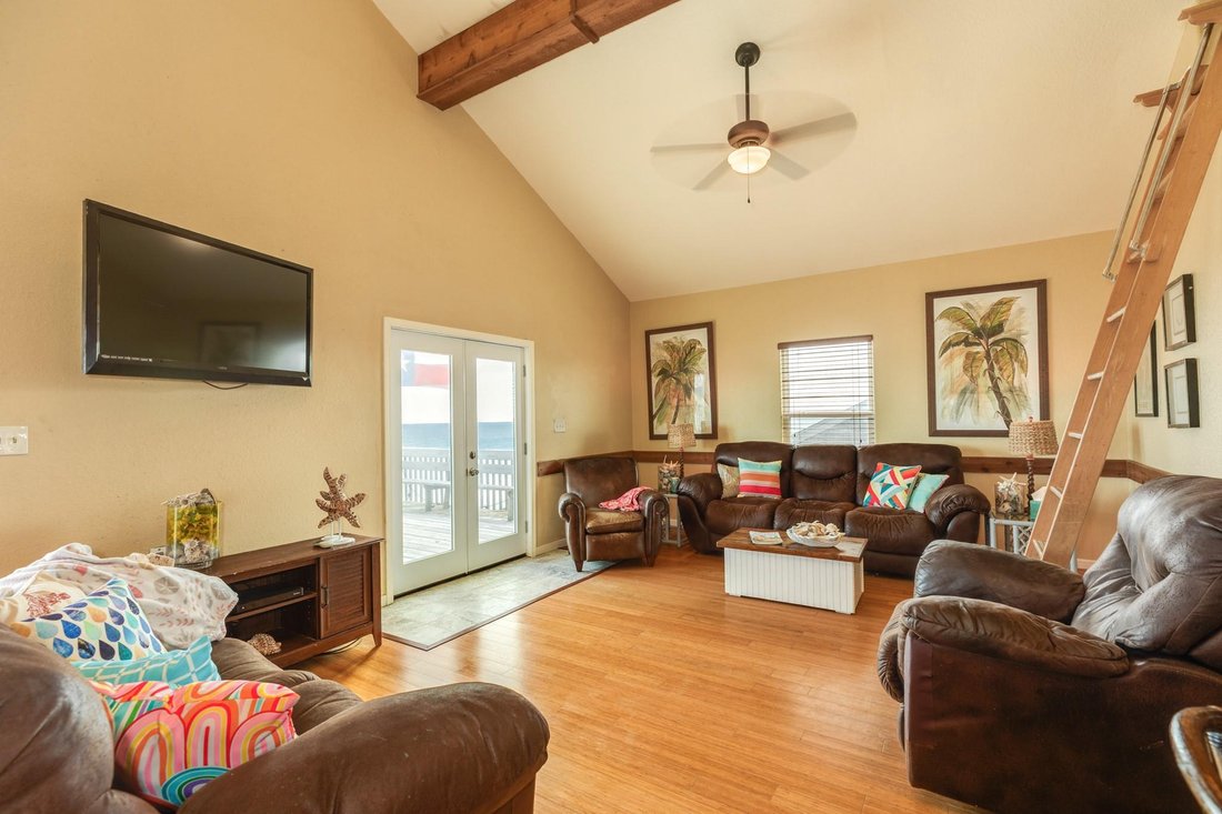 House in Freeport, Texas, United States 4 - 18940071