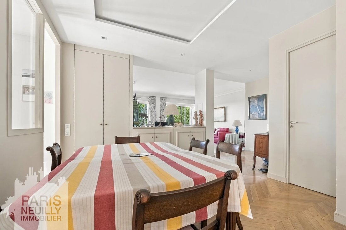 Apartment in Porte Dauphine, Paris 16e Arrondissement, Paris 4 - 18940284