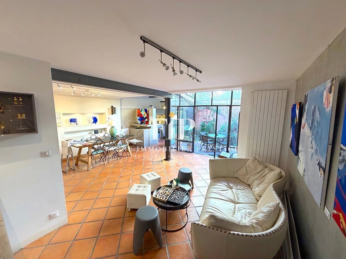 Apartment in Comtale-Cente-Cours Mirabeau, Aix-en-Provence, France 3 - 18923185