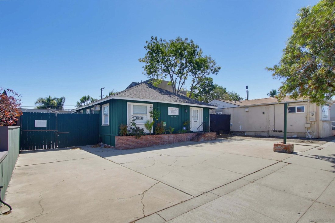 San Diego, California, United States 4 - 18943232