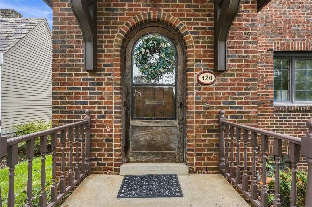 House in Mount Lebanon, Pennsylvania, United States 3 - 18942603