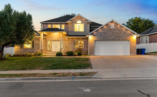 House in Centerville, Utah, United States 1