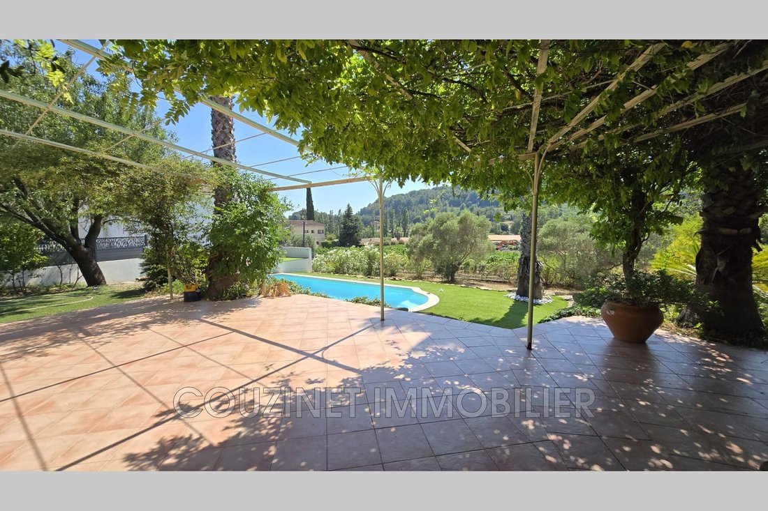 Villa in Le Castellet, Provence-Alpes-Côte d'Azur, France 2 - 18940512