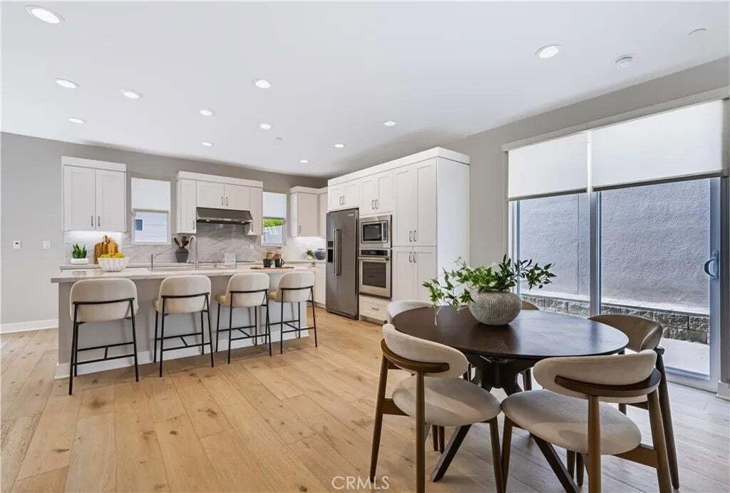Townhouse in Torrance, California, United States 2 - 18943268