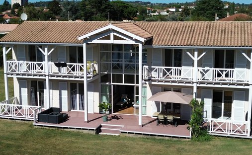 House in Sainte Catherine, Villeneuve-sur-Lot, France 1