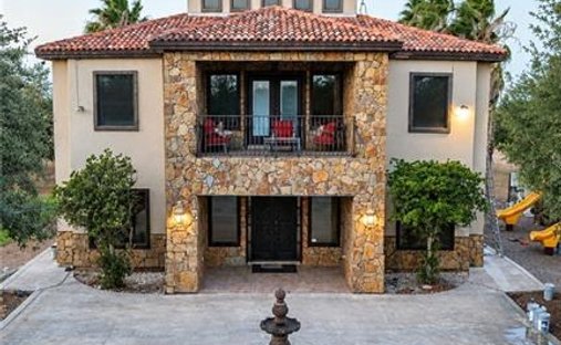 House in Elsa, Texas, United States 1