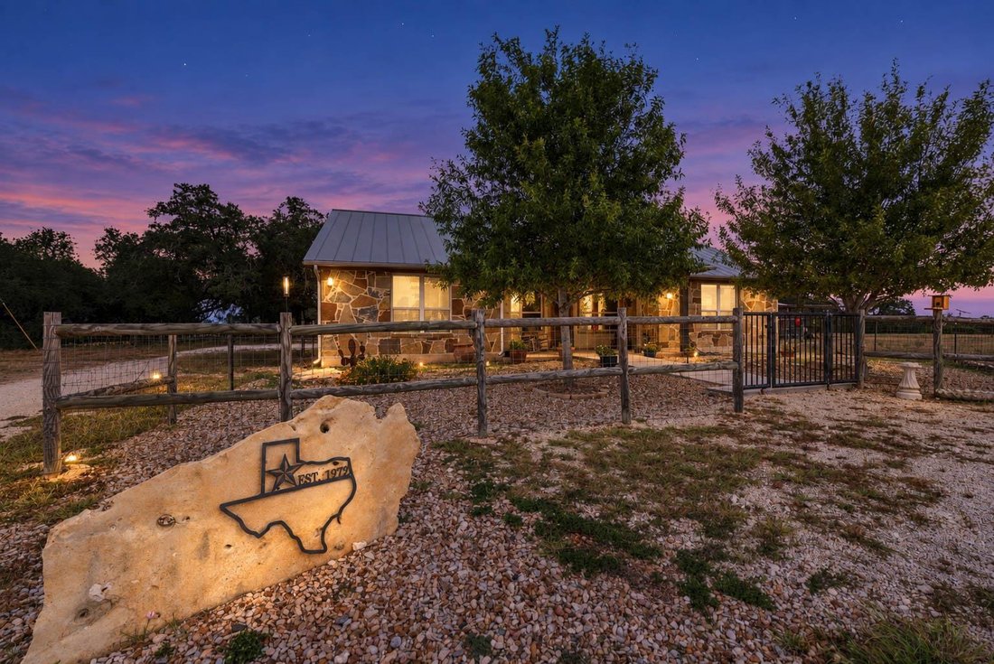 House in Wimberley, Texas, United States 2 - 18942649