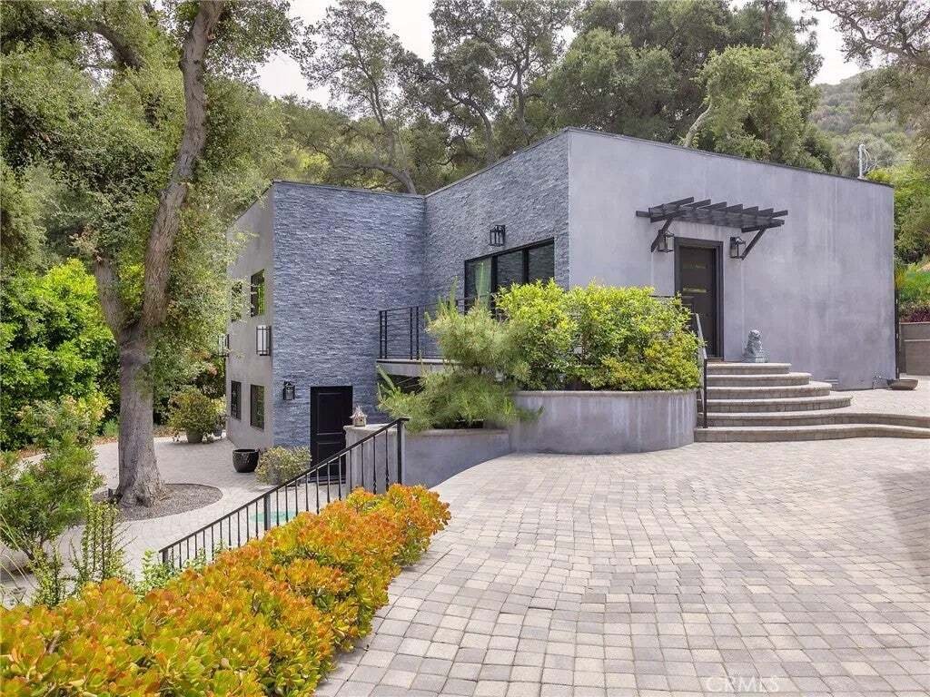 Los Angeles, California, United States 3 - 17914170
