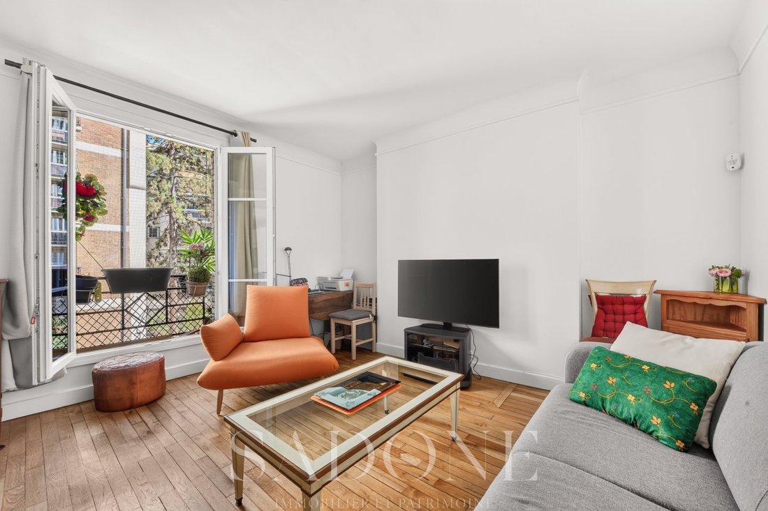 Apartment in La Plaine des Sablons, Neuilly-sur-Seine, France 1 - 18944367