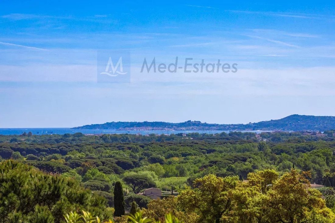 Villa in Grimaud, Provence-Alpes-Côte d'Azur, France 2 - 18171149
