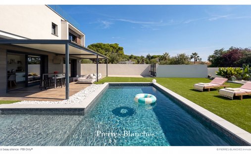 House in Cooperative, Agde, France 1