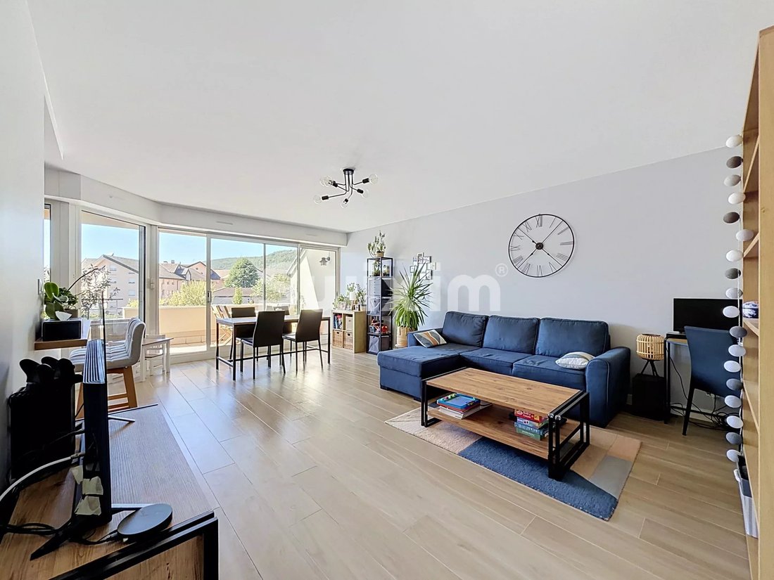 Apartment in Divonne-les-Bains, Auvergne-Rhône-Alpes, France 2 - 18944108
