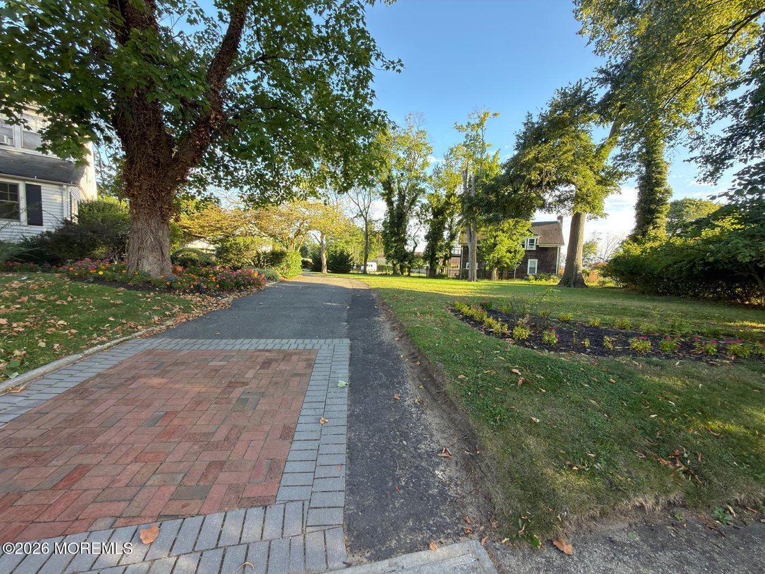 Co Op in Long Branch, New Jersey, United States 4 - 18941897
