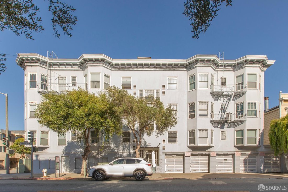 San Francisco, California, United States 2 - 18942445