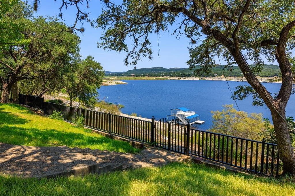 House in Pipe Creek, Texas, United States 4 - 17524202
