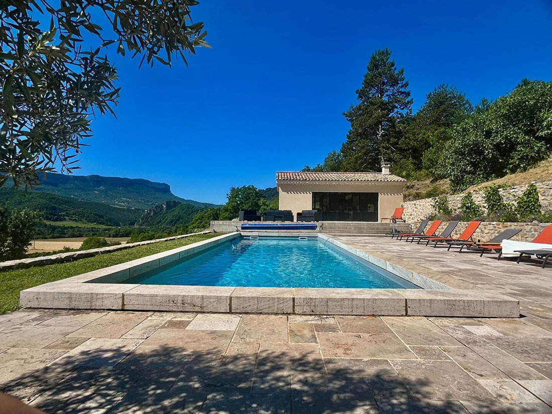 Villa in Nibles, Provence-Alpes-Côte d'Azur, France 1 - 18941058