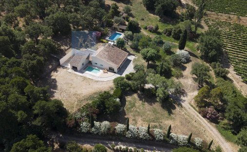 Villa in Le Plan-de-la-Tour, Provence-Alpes-Côte d'Azur, Frankreich 1