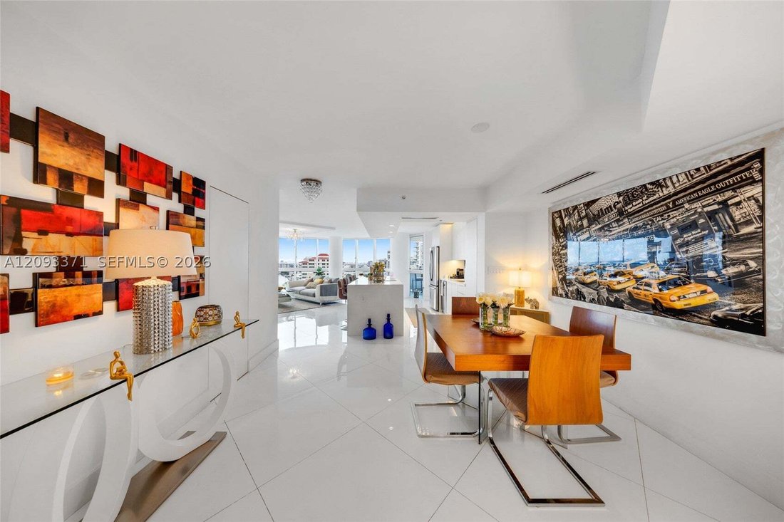 Condo in Miami Beach, Florida, United States 2 - 18937021