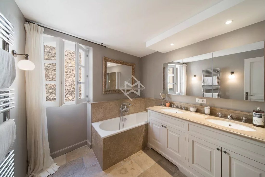 Villa in Mougins, Provence-Alpes-Côte d'Azur, France 4 - 17540226
