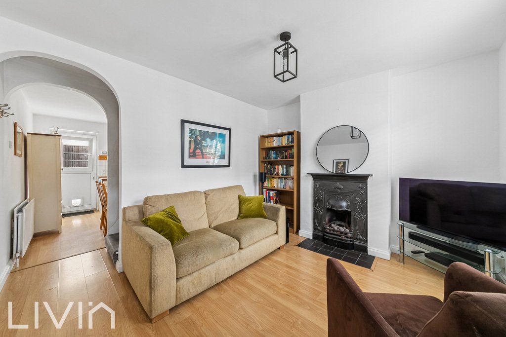 Coldharbour, London Borough of Croydon, England 4 - 18939806