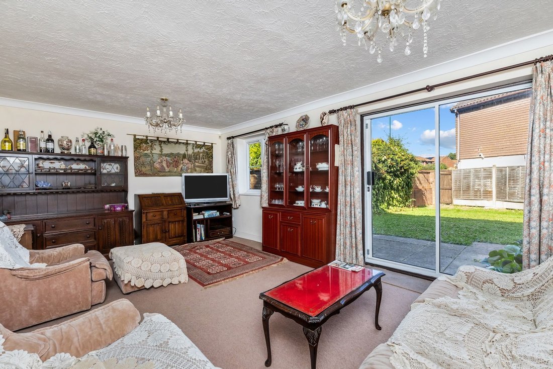 House in Southwater, England 2 - 18940704