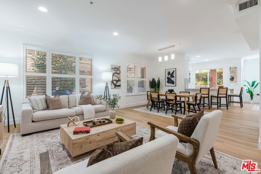Condo in Los Angeles, California, United States 3 - 18942177
